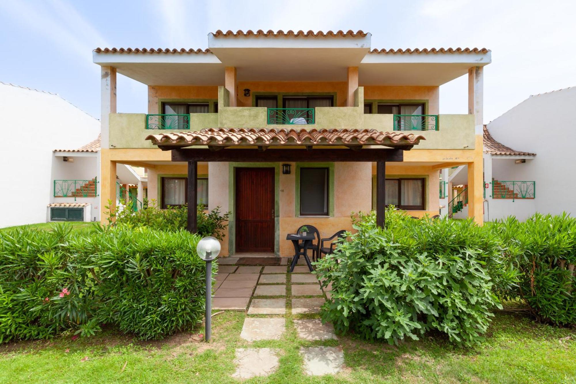Ih Hotels Le Zagare Resort Villasimius Esterno foto