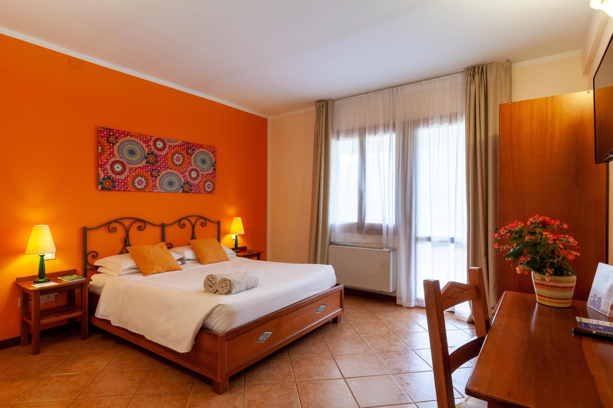 Ih Hotels Le Zagare Resort Villasimius Esterno foto