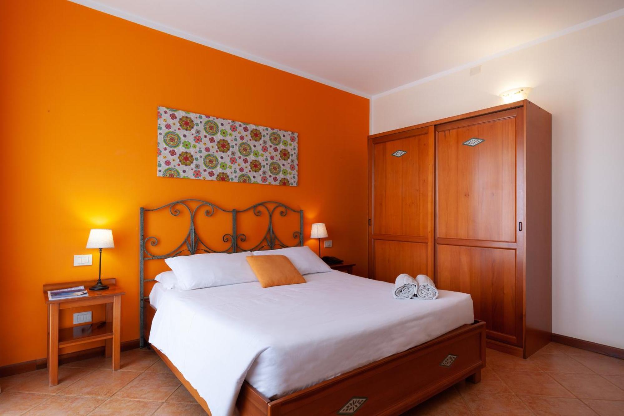 Ih Hotels Le Zagare Resort Villasimius Esterno foto