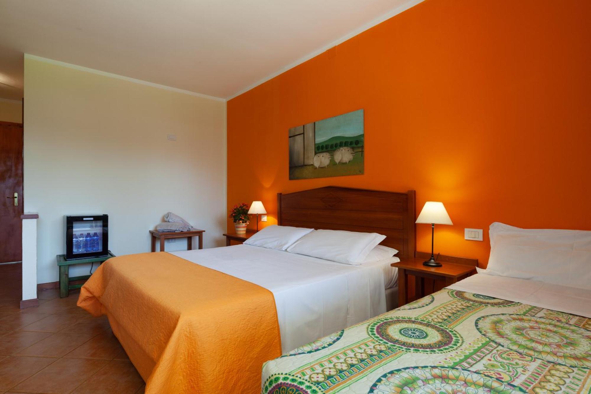 Ih Hotels Le Zagare Resort Villasimius Esterno foto